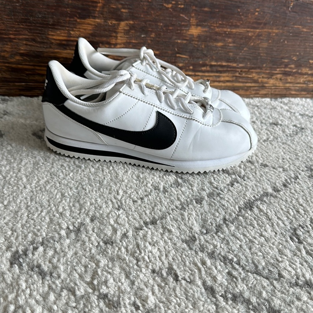 Classic Nike Cortez Sneakers, white and black, size Youth 6
